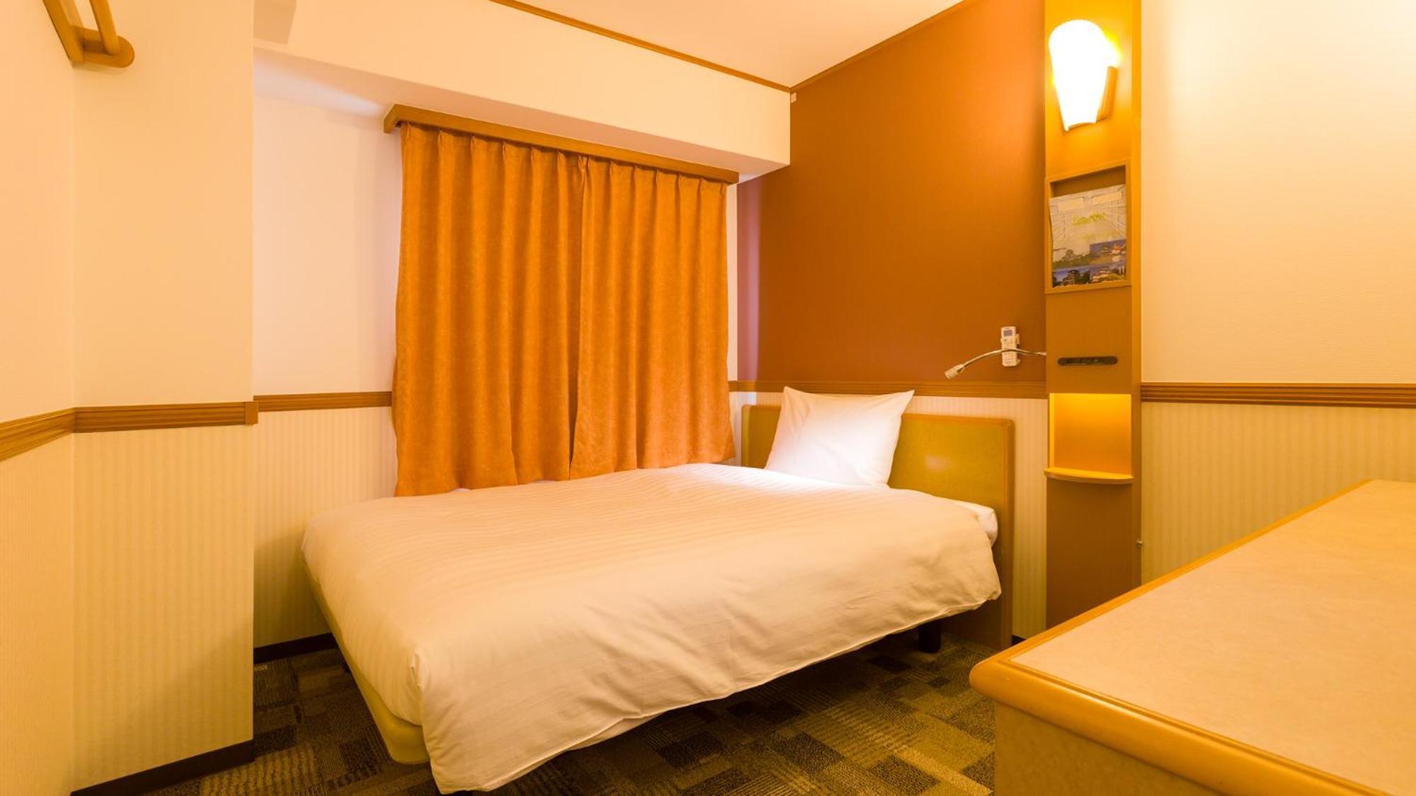 Toyoko Inn Yokohama Kannai Pokoj fotografie
